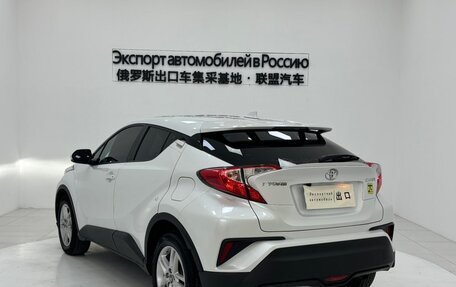 Toyota C-HR I рестайлинг, 2021 год, 1 840 000 рублей, 4 фотография