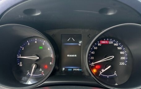 Toyota C-HR I рестайлинг, 2021 год, 1 840 000 рублей, 15 фотография