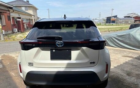 Toyota Yaris Cross, 2021 год, 1 390 000 рублей, 6 фотография