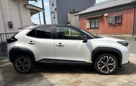 Toyota Yaris Cross, 2021 год, 1 390 000 рублей, 9 фотография