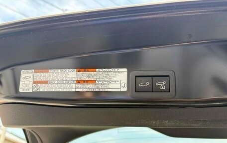 Toyota Yaris Cross, 2021 год, 1 390 000 рублей, 23 фотография