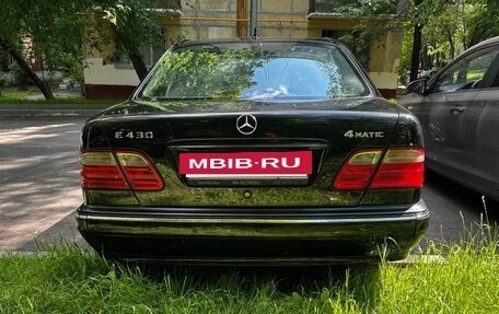 Mercedes-Benz E-Класс, 2000 год, 1 100 000 рублей, 2 фотография