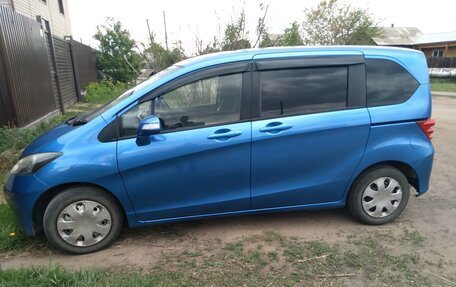 Honda Freed I, 2011 год, 875 000 рублей, 4 фотография
