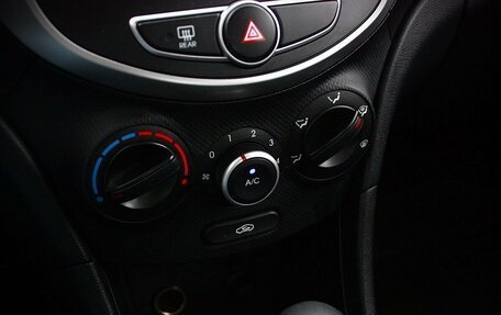 Hyundai Solaris II рестайлинг, 2014 год, 1 094 000 рублей, 8 фотография