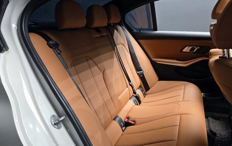 BMW 3 серия, 2022 год, 2 750 000 рублей, 17 фотография