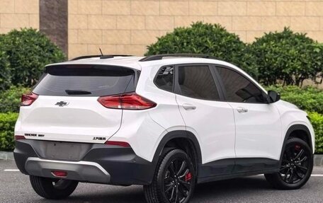 Chevrolet Tracker, 2021 год, 1 100 000 рублей, 7 фотография