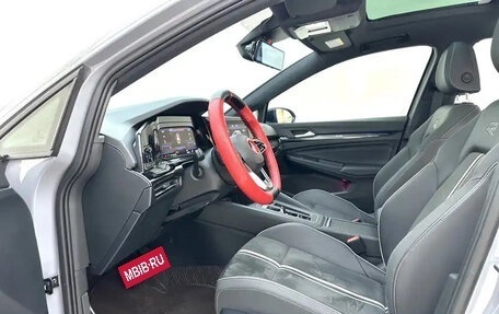 Volkswagen Golf VIII, 2021 год, 1 350 000 рублей, 8 фотография