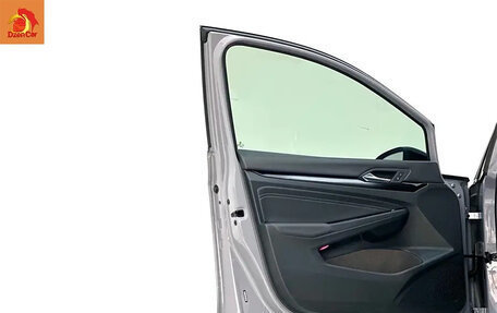 Volkswagen Golf VIII, 2021 год, 1 350 000 рублей, 18 фотография