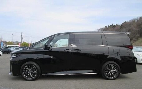 Toyota Vellfire, 2024 год, 5 600 000 рублей, 4 фотография