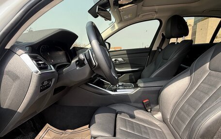 BMW 3 серия, 2022 год, 2 720 000 рублей, 10 фотография