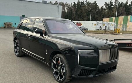 Rolls-Royce Cullinan, 2025 год, 79 900 000 рублей, 2 фотография