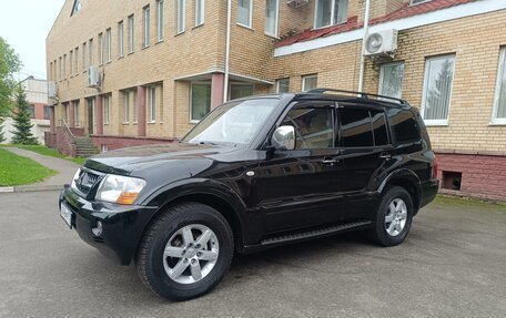 Mitsubishi Pajero III рестайлинг, 2005 год, 1 600 000 рублей, 2 фотография