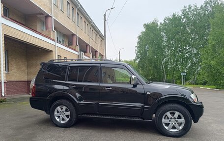 Mitsubishi Pajero III рестайлинг, 2005 год, 1 600 000 рублей, 4 фотография