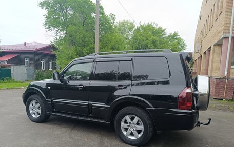 Mitsubishi Pajero III рестайлинг, 2005 год, 1 600 000 рублей, 8 фотография
