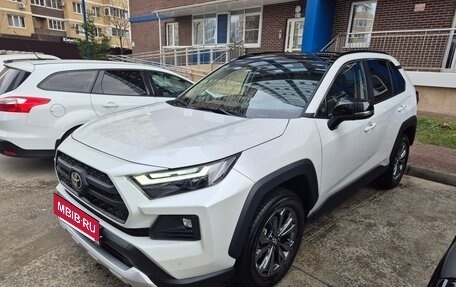Toyota RAV4, 2024 год, 4 100 000 рублей, 8 фотография