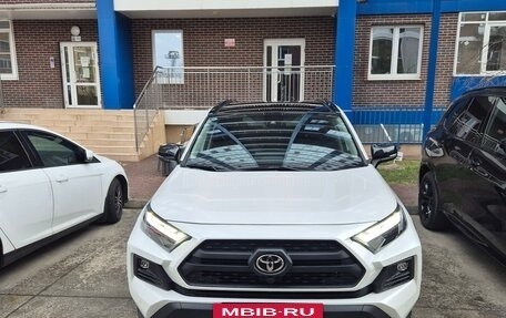 Toyota RAV4, 2024 год, 4 100 000 рублей, 5 фотография