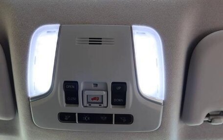 Toyota Prius IV XW50, 2021 год, 1 615 000 рублей, 18 фотография
