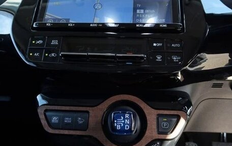 Toyota Prius IV XW50, 2021 год, 1 615 000 рублей, 19 фотография