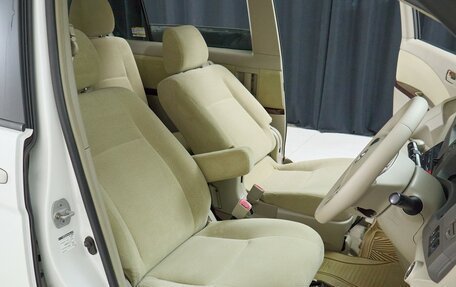Toyota ISis I, 2013 год, 1 155 000 рублей, 12 фотография