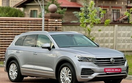 Volkswagen Touareg III, 2019 год, 5 870 000 рублей, 5 фотография