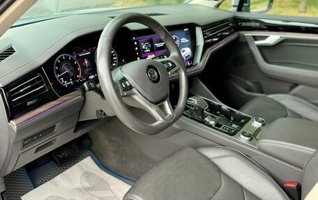 Volkswagen Touareg III, 2019 год, 5 870 000 рублей, 15 фотография
