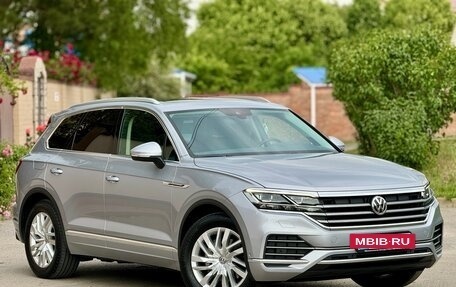 Volkswagen Touareg III, 2019 год, 5 870 000 рублей, 11 фотография