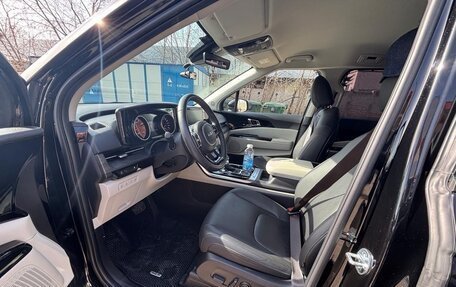 KIA Carnival, 2022 год, 5 200 000 рублей, 12 фотография
