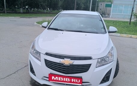 Chevrolet Cruze II, 2014 год, 1 000 000 рублей, 3 фотография