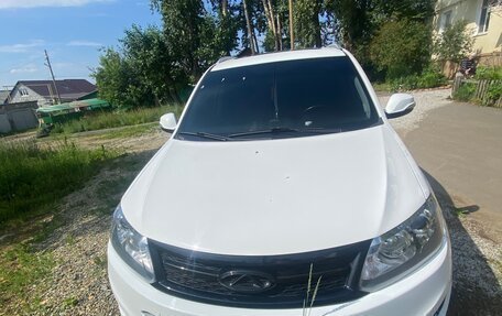 Chery Tiggo 5 I рестайлинг, 2015 год, 1 000 000 рублей, 3 фотография