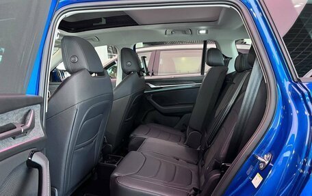 Skoda Kodiaq, 2025 год, 5 500 000 рублей, 10 фотография