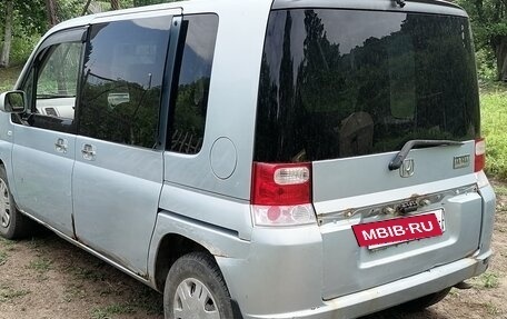 Honda Mobilio I, 2004 год, 305 000 рублей, 2 фотография