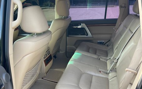 Toyota Land Cruiser 200, 2012 год, 4 499 900 рублей, 8 фотография