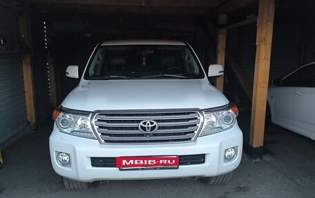 Toyota Land Cruiser 200, 2012 год, 3 400 000 рублей, 3 фотография