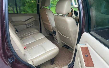 Ford Explorer III, 2005 год, 730 000 рублей, 2 фотография