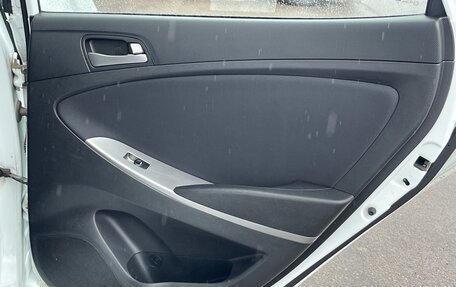 Hyundai Solaris II рестайлинг, 2016 год, 1 090 000 рублей, 20 фотография