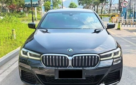 BMW 5 серия, 2022 год, 3 930 500 рублей, 2 фотография