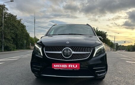 Mercedes-Benz V-Класс, 2022 год, 9 500 000 рублей, 4 фотография