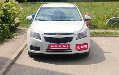 Chevrolet Cruze II, 2011 год, 623 000 рублей, 4 фотография