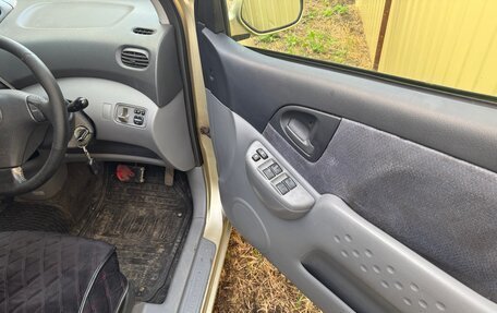 Toyota FunCargo, 1999 год, 370 000 рублей, 7 фотография