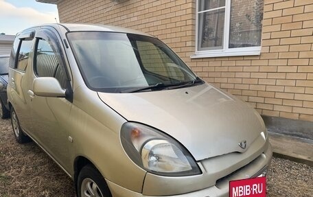 Toyota FunCargo, 1999 год, 370 000 рублей, 6 фотография