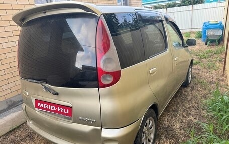 Toyota FunCargo, 1999 год, 370 000 рублей, 2 фотография