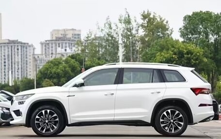 Skoda Kodiaq I, 2025 год, 3 650 000 рублей, 4 фотография