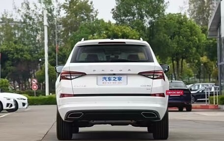 Skoda Kodiaq I, 2025 год, 3 650 000 рублей, 6 фотография
