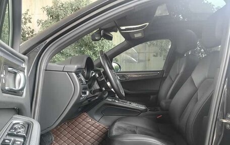 Porsche Macan I рестайлинг, 2022 год, 4 608 030 рублей, 8 фотография
