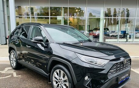 Toyota RAV4, 2020 год, 3 906 000 рублей, 3 фотография