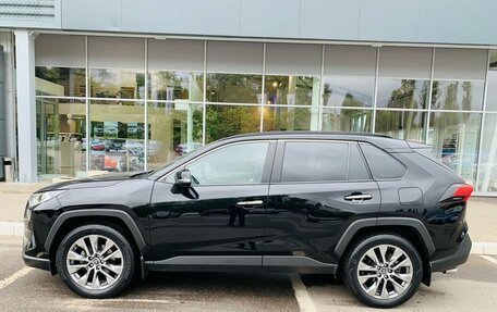 Toyota RAV4, 2020 год, 3 906 000 рублей, 8 фотография