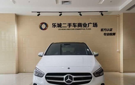 Mercedes-Benz B-Класс, 2022 год, 1 930 000 рублей, 2 фотография