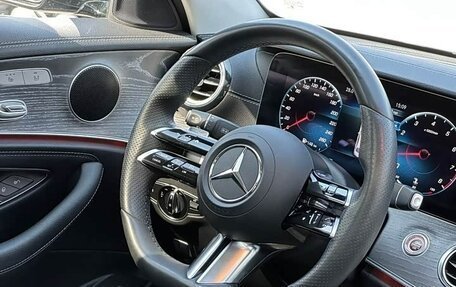 Mercedes-Benz E-Класс, 2022 год, 4 230 500 рублей, 7 фотография