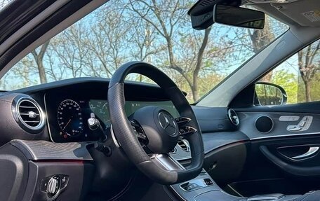 Mercedes-Benz E-Класс, 2022 год, 4 230 500 рублей, 6 фотография