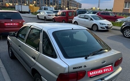 Ford Escort V, 1993 год, 350 000 рублей, 3 фотография